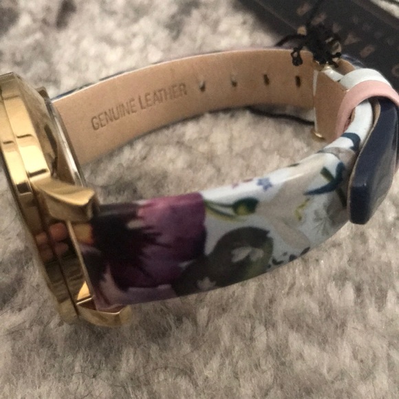 Floral chic Ted Baker Women’s Timepiece / Watch - Picture 4 of 8